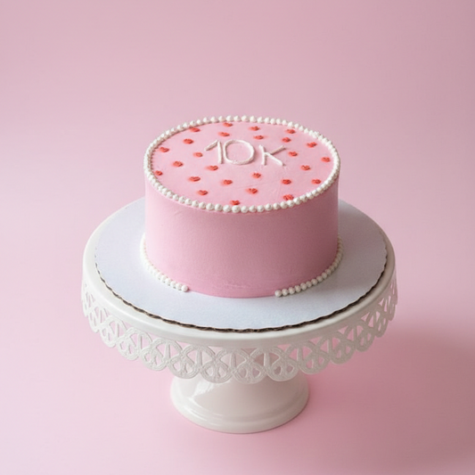 Minimal Creator Chic Cake
