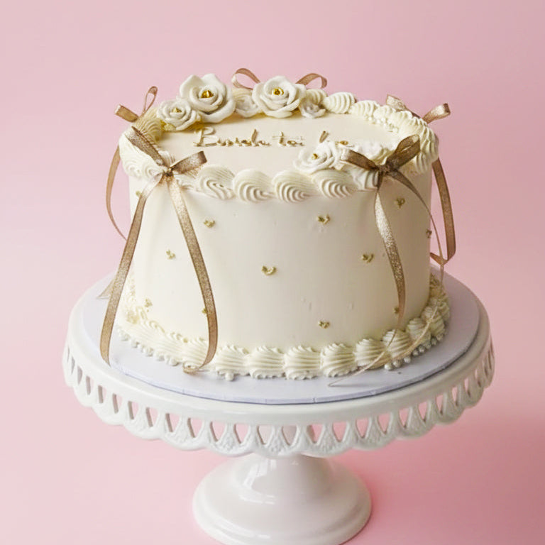 Pearl Charm Bride Cake