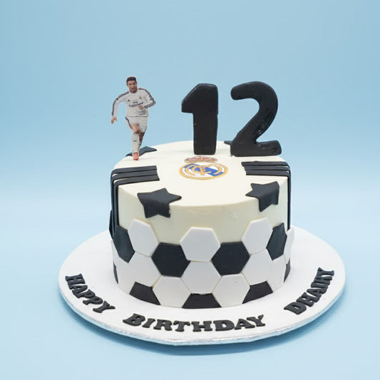 FOOTBALL CAKE